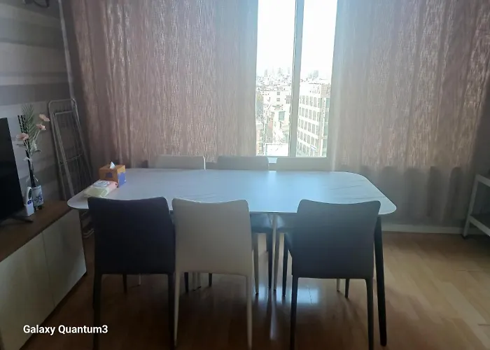 Hongdae Guesthouse2 1min From Hongik Uni Station Exit #1 Apartment