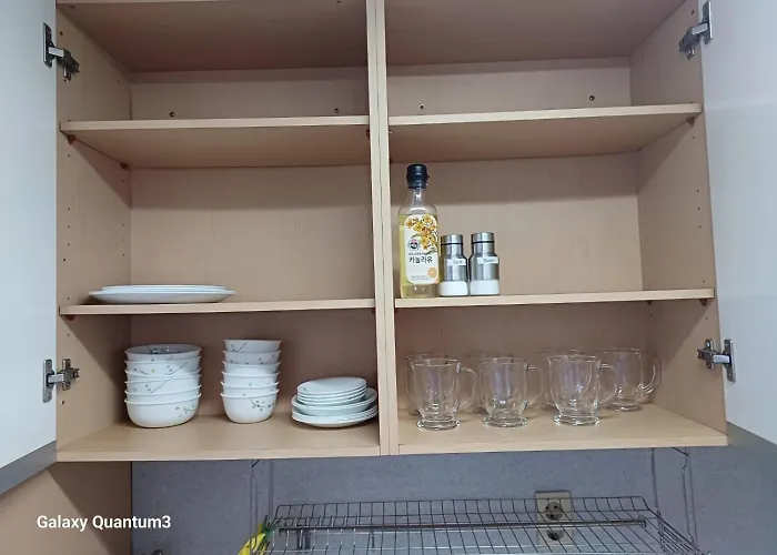 Hongdae Guesthouse2 1min From Hongik Uni Station Exit #1